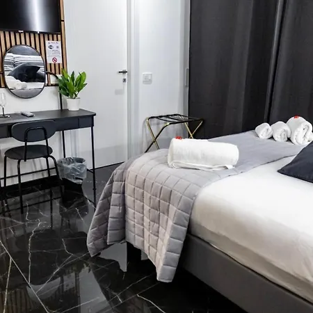 Salandra Suite- Policlinico 3* Bari