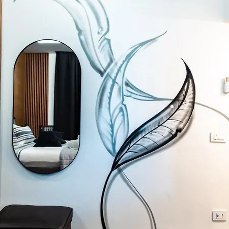 Vendégház Salandra Suite- Policlinico 3*