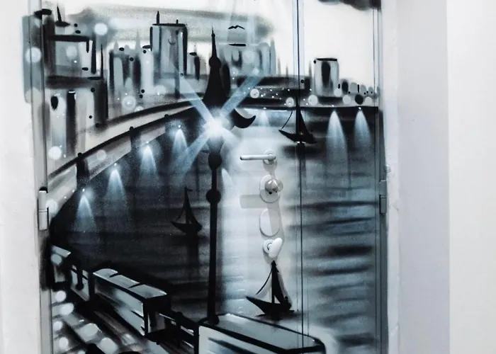 Salandra Suite- Policlinico 4*