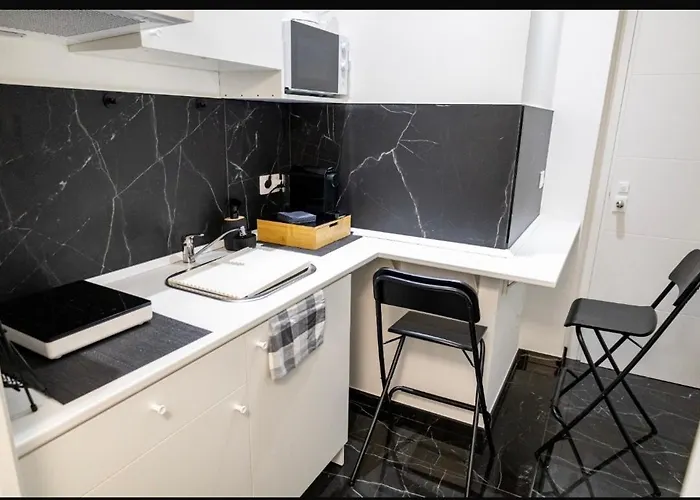 Salandra Suite- Policlinico 4*