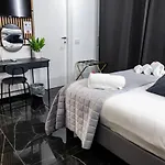 Salandra Suite- Policlinico 3* Bari