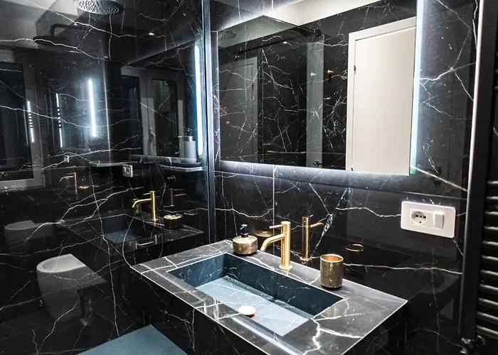 Salandra Suite- Policlinico 4* Bari